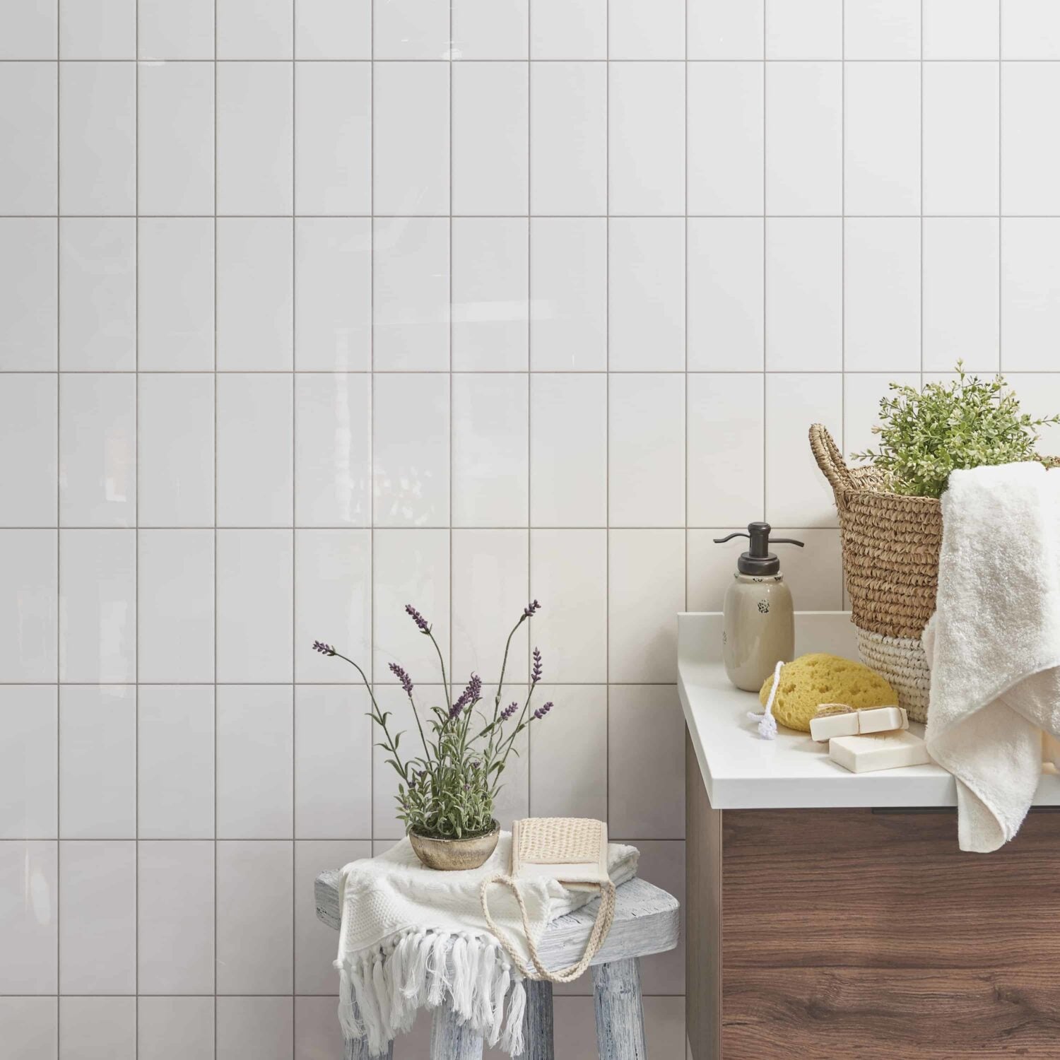 Ceramic Tiles | Essential Collection - Bianco Lustré - 4 in x 8 in